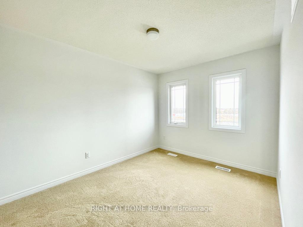 Photo 12 of 67 Milady Crescent, Barrie, Rural Barrie Southeast — HOMEH