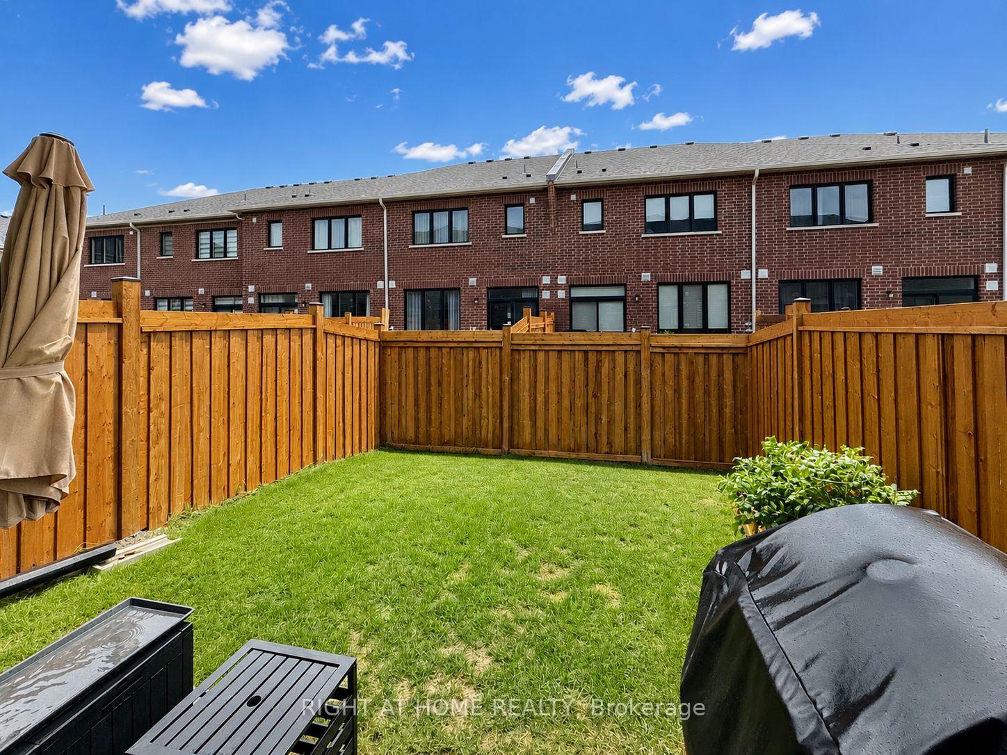 Photo 17 of 67 Milady Crescent, Barrie, Rural Barrie Southeast — HOMEH