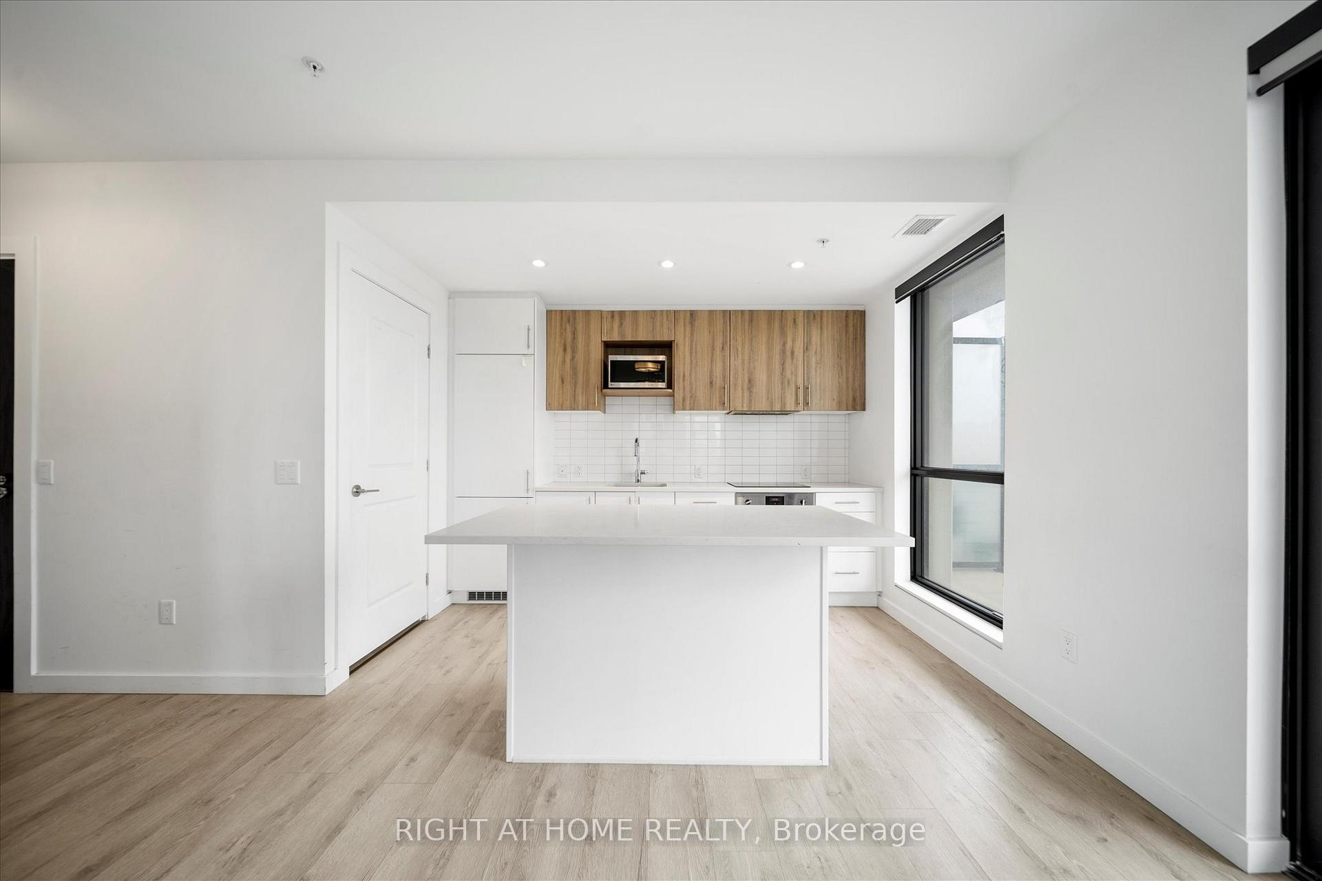 Photo 5 of Unit 1214, 181 King Street S, Waterloo, Uptown West — HOMEH