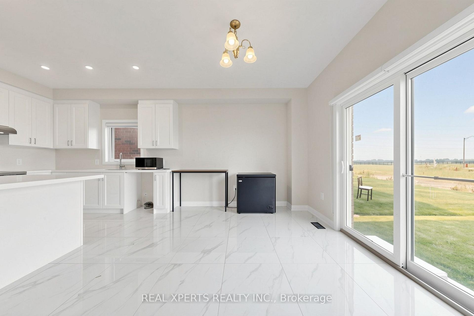 Photo 5 of 283 Rockledge Drive, Hamilton, Hannon — HOMEH