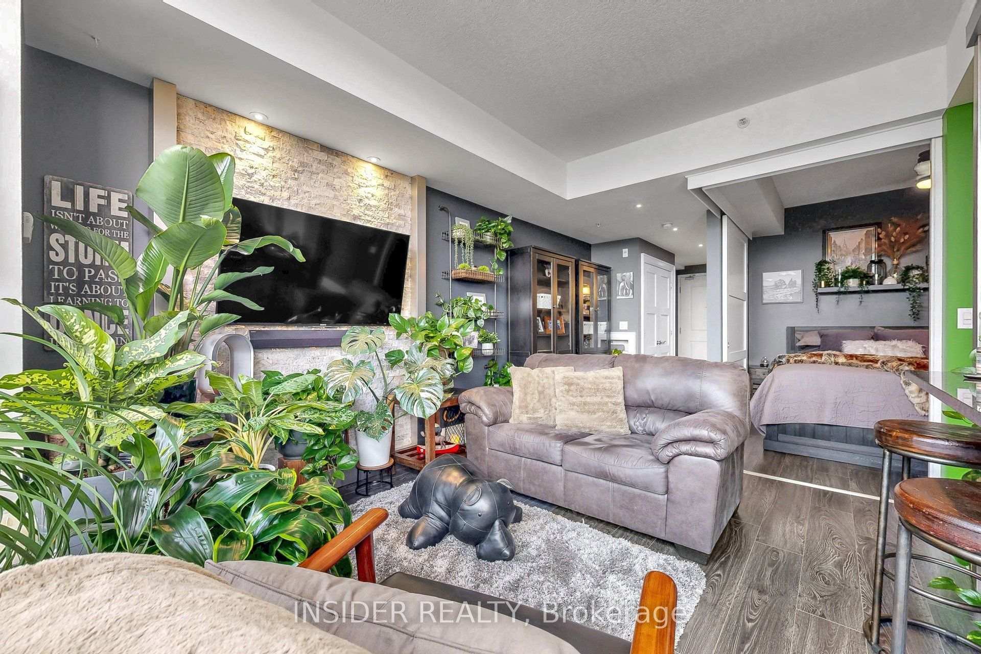 Photo 17 of Unit 103, 427 Aberdeen Avenue, Hamilton, Kirkendall — HOMEH