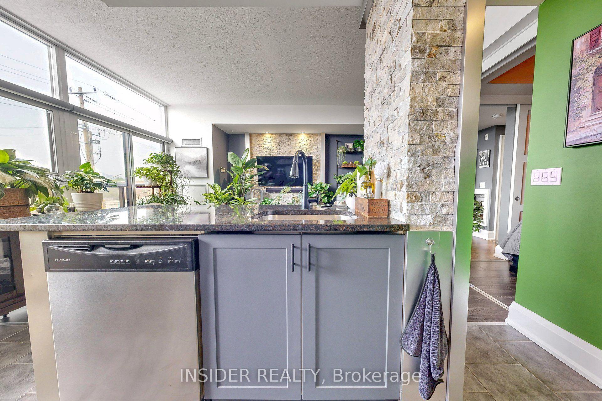 Photo 21 of Unit 103, 427 Aberdeen Avenue, Hamilton, Kirkendall — HOMEH