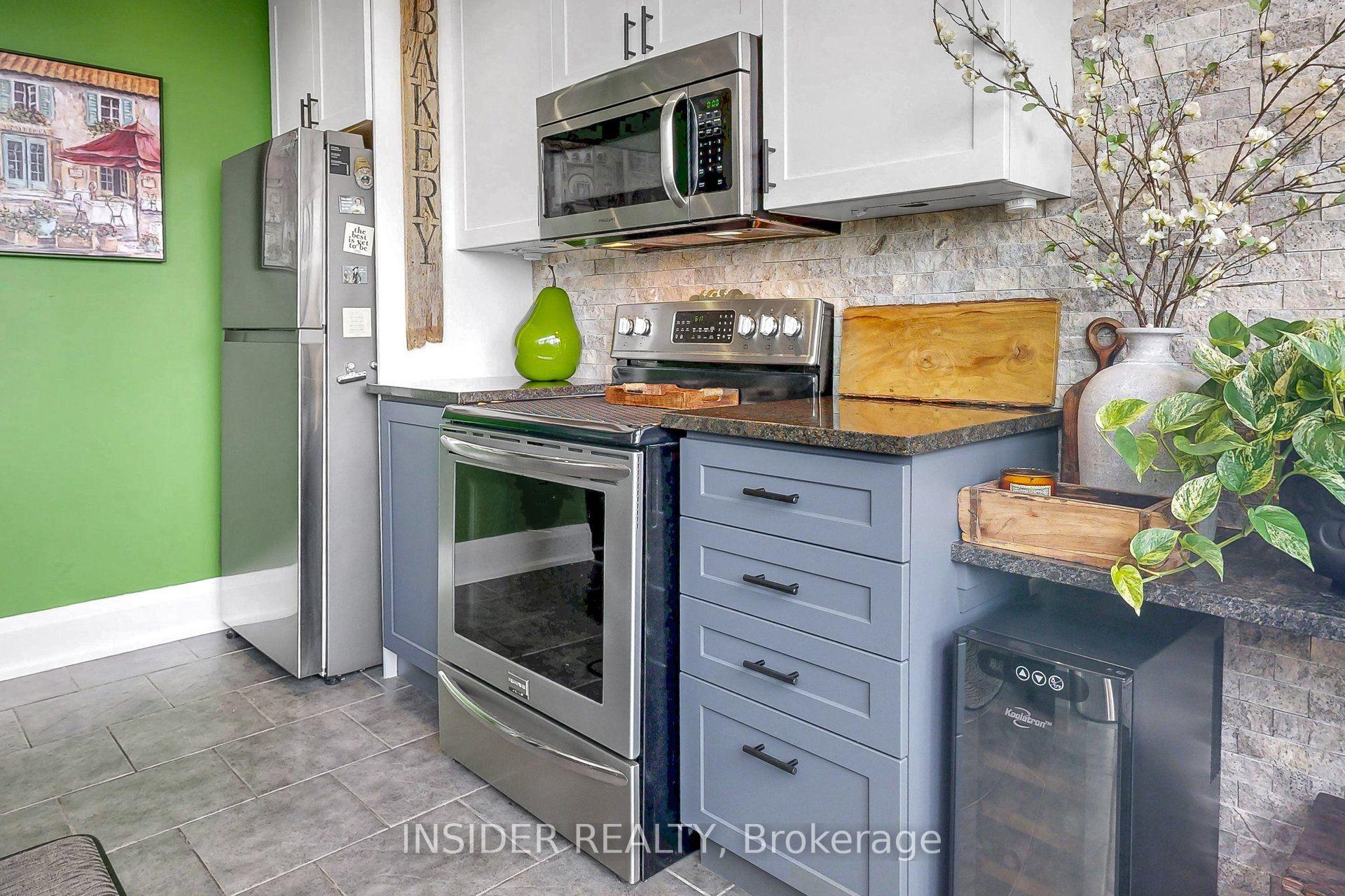 Photo 22 of Unit 103, 427 Aberdeen Avenue, Hamilton, Kirkendall — HOMEH