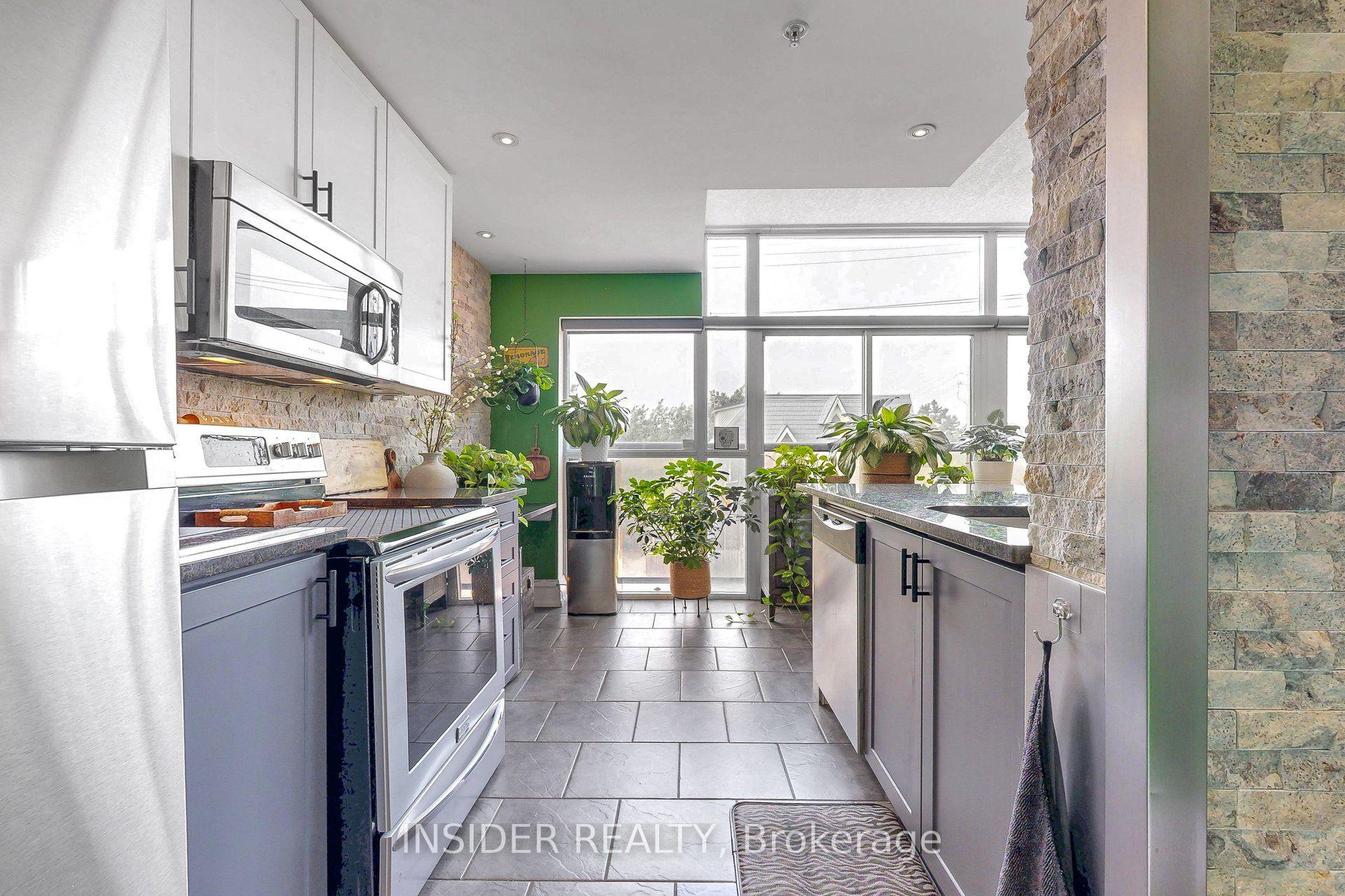 Photo 23 of Unit 103, 427 Aberdeen Avenue, Hamilton, Kirkendall — HOMEH