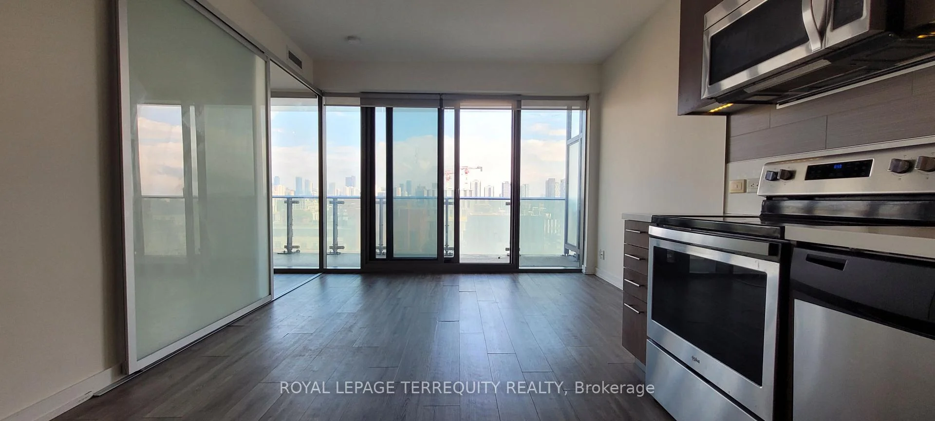 Photo 10 of Unit 1503, 390 Cherry Street, Toronto, Waterfront Communities — HOMEH