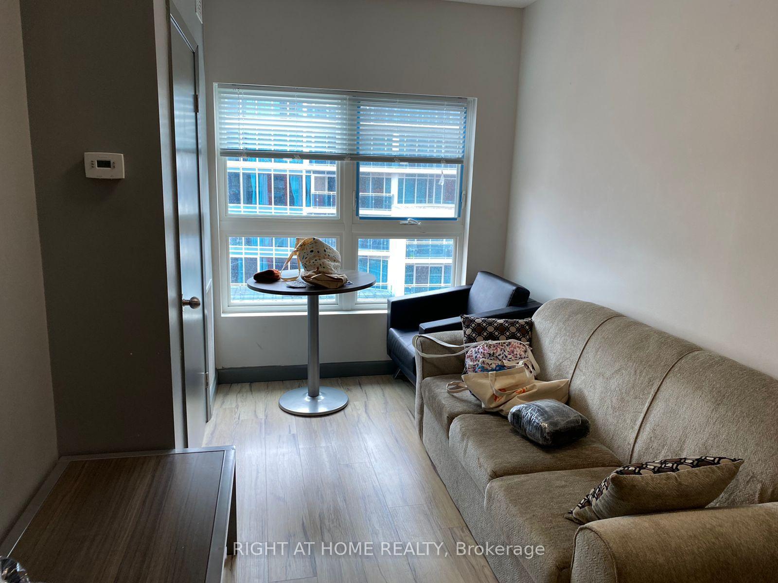 Photo 3 of Unit 296, 258B Sunview Street, Waterloo, Downtown Waterloo — HOMEH