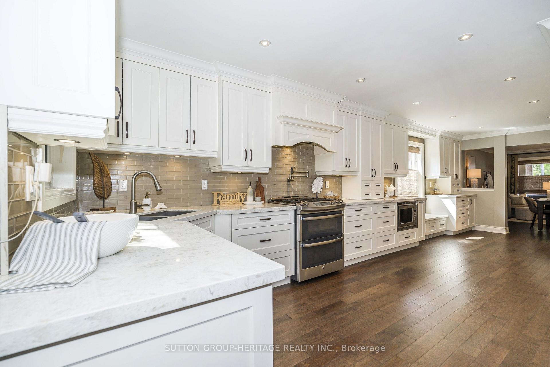 Photo 8 of 103 Gartshore Drive, Whitby, Williamsburg — HOMEH