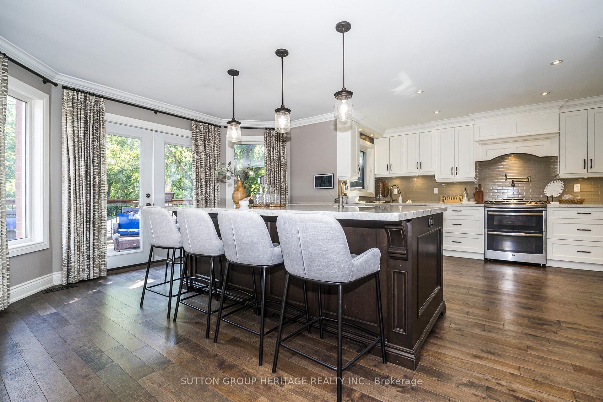 Photo 10 of 103 Gartshore Drive, Whitby, Williamsburg — HOMEH