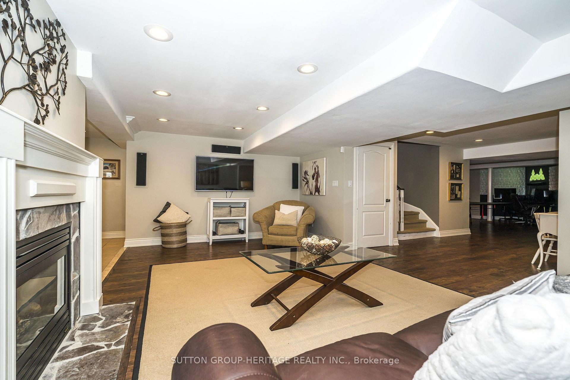 Photo 35 of 103 Gartshore Drive, Whitby, Williamsburg — HOMEH
