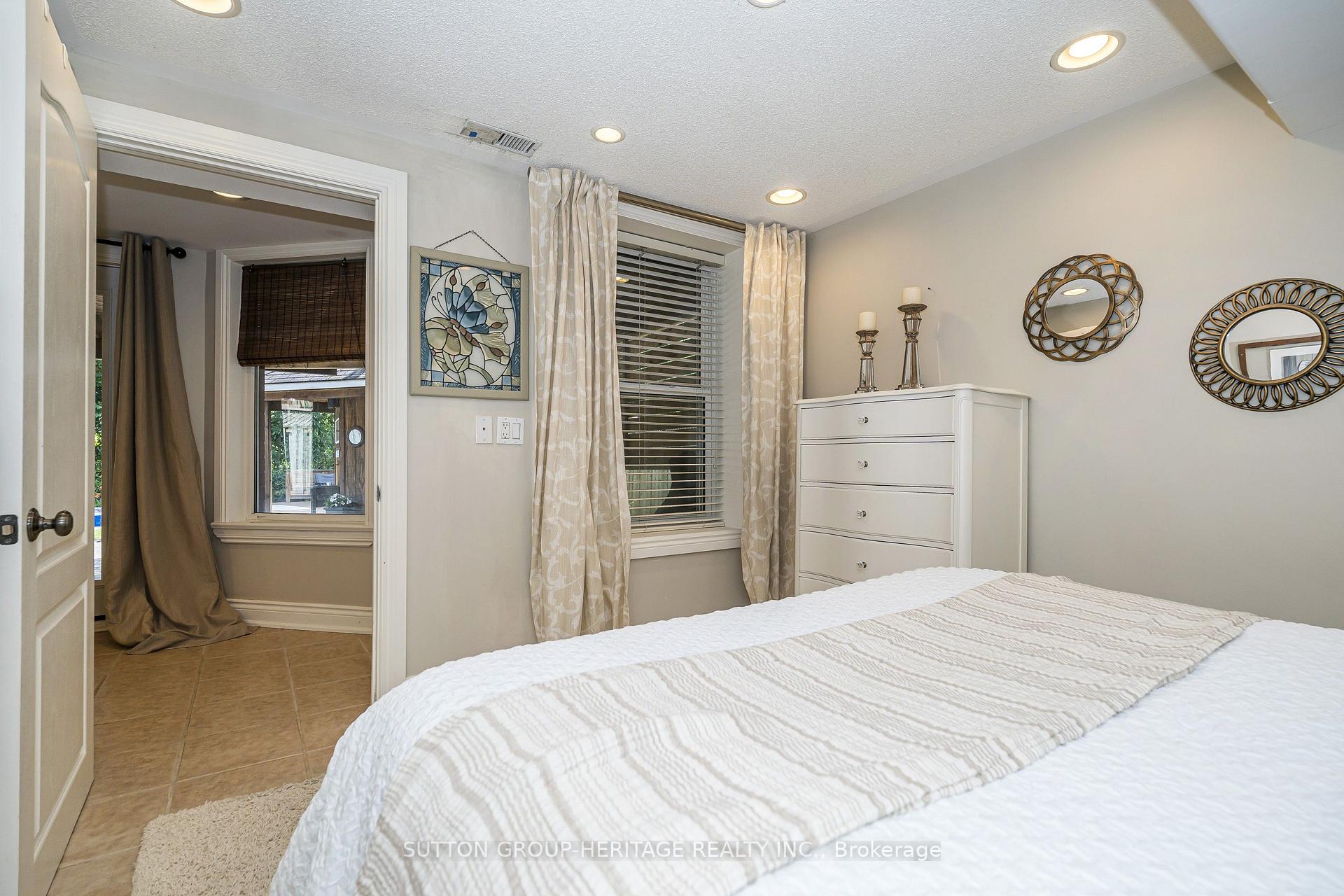 Photo 39 of 103 Gartshore Drive, Whitby, Williamsburg — HOMEH