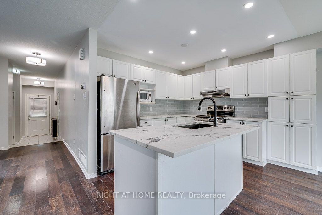 Photo 6 of 247 Felicia Crescent, Ottawa, Barrhaven - Strandherd — HOMEH