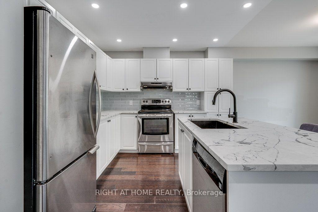 Photo 7 of 247 Felicia Crescent, Ottawa, Barrhaven - Strandherd — HOMEH