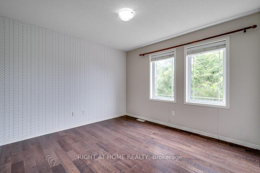 Photo 20 of 247 Felicia Crescent, Ottawa, Barrhaven - Strandherd — HOMEH