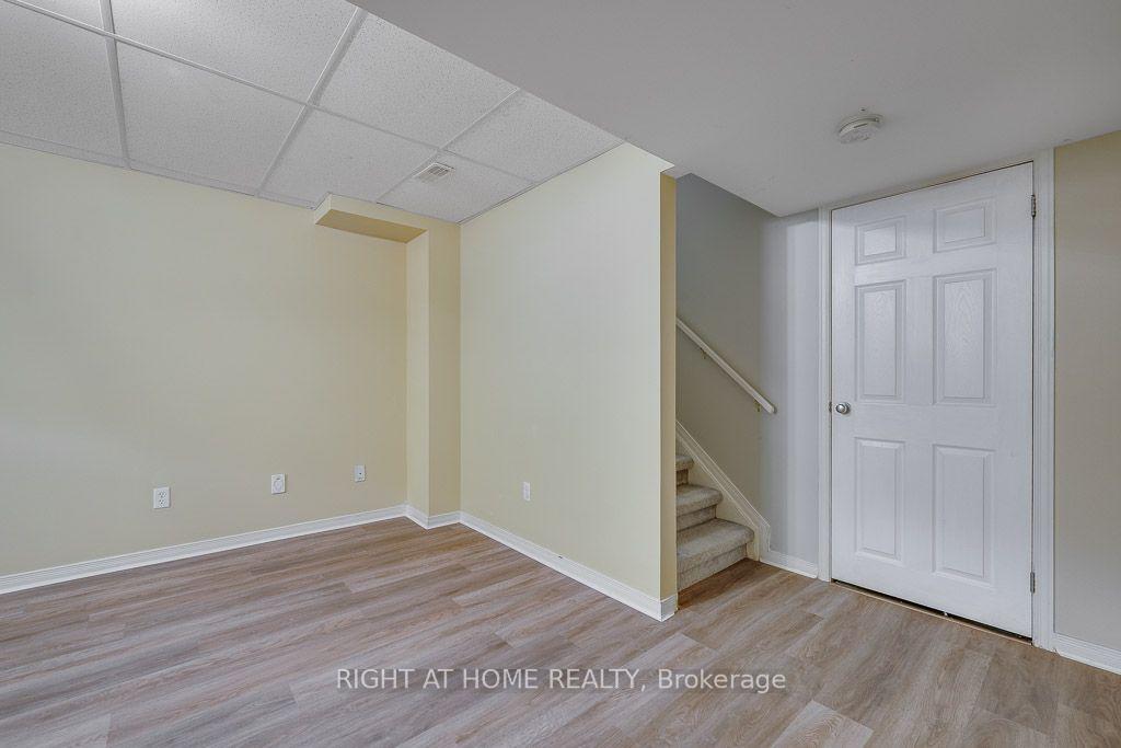 Photo 22 of 247 Felicia Crescent, Ottawa, Barrhaven - Strandherd — HOMEH