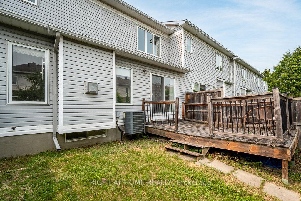 Photo 27 of 247 Felicia Crescent, Ottawa, Barrhaven - Strandherd — HOMEH