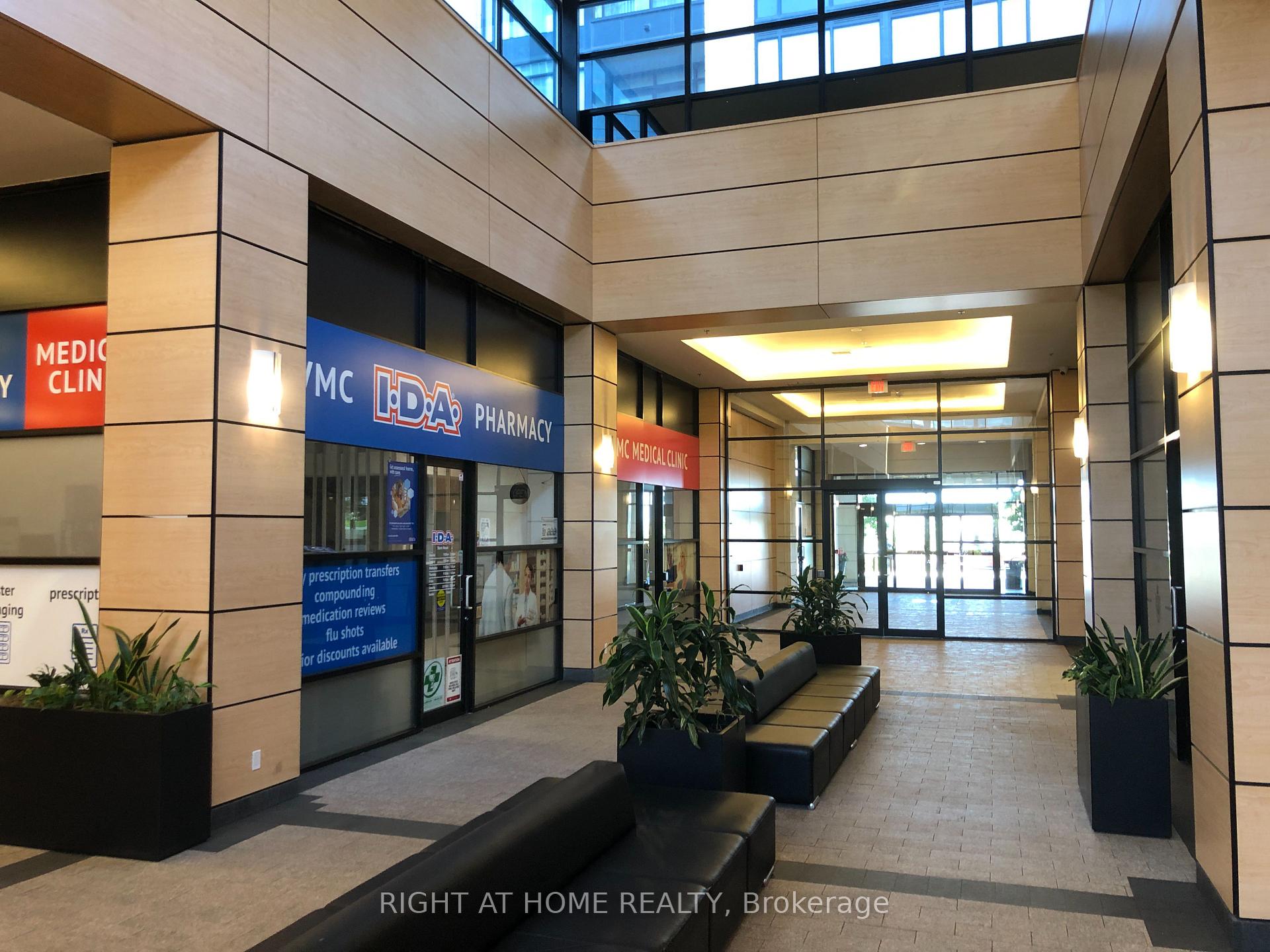 Photo 16 of 2900 Highway 7 Road, Vaughan, Concord — HOMEH