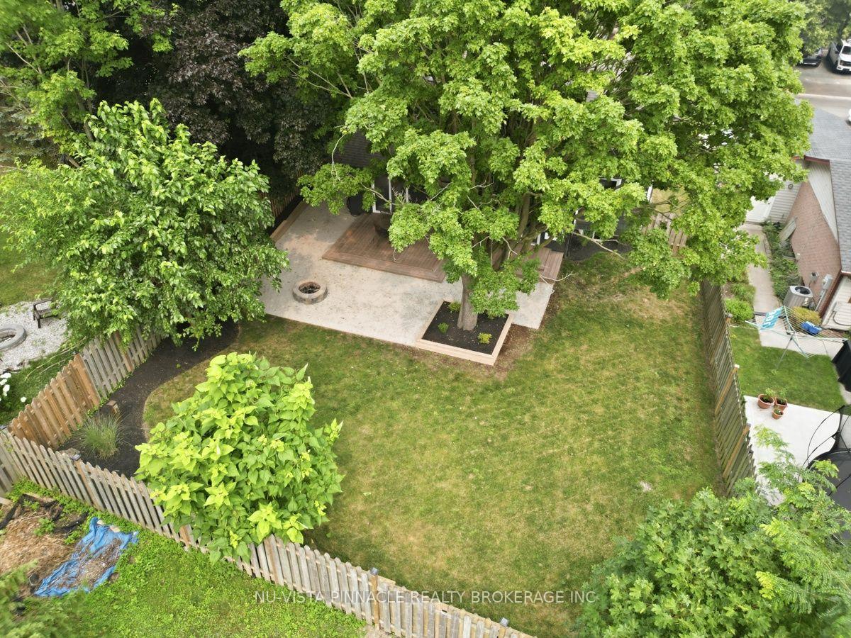 Photo 44 of 59 Kinnear Crescent, London, South M — HOMEH