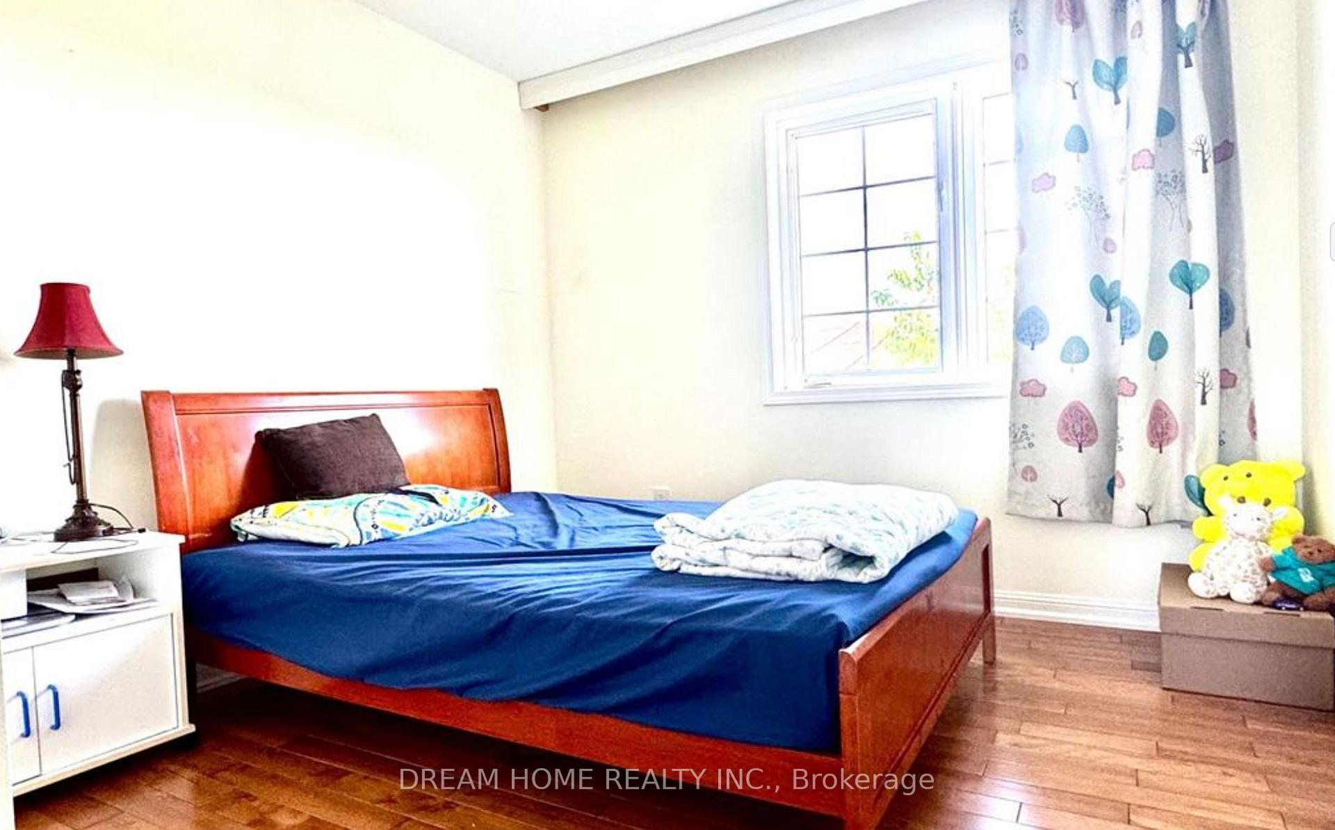 Photo 9 of 23 Wiltshire Drive, Markham, Berczy — HOMEH