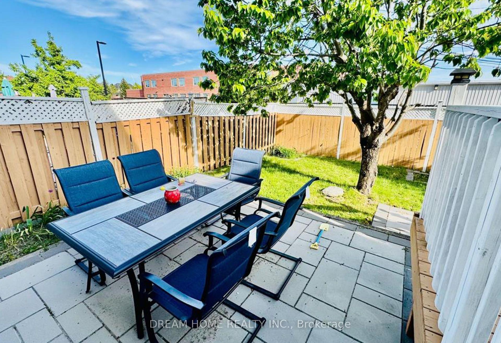 Photo 18 of 23 Wiltshire Drive, Markham, Berczy — HOMEH