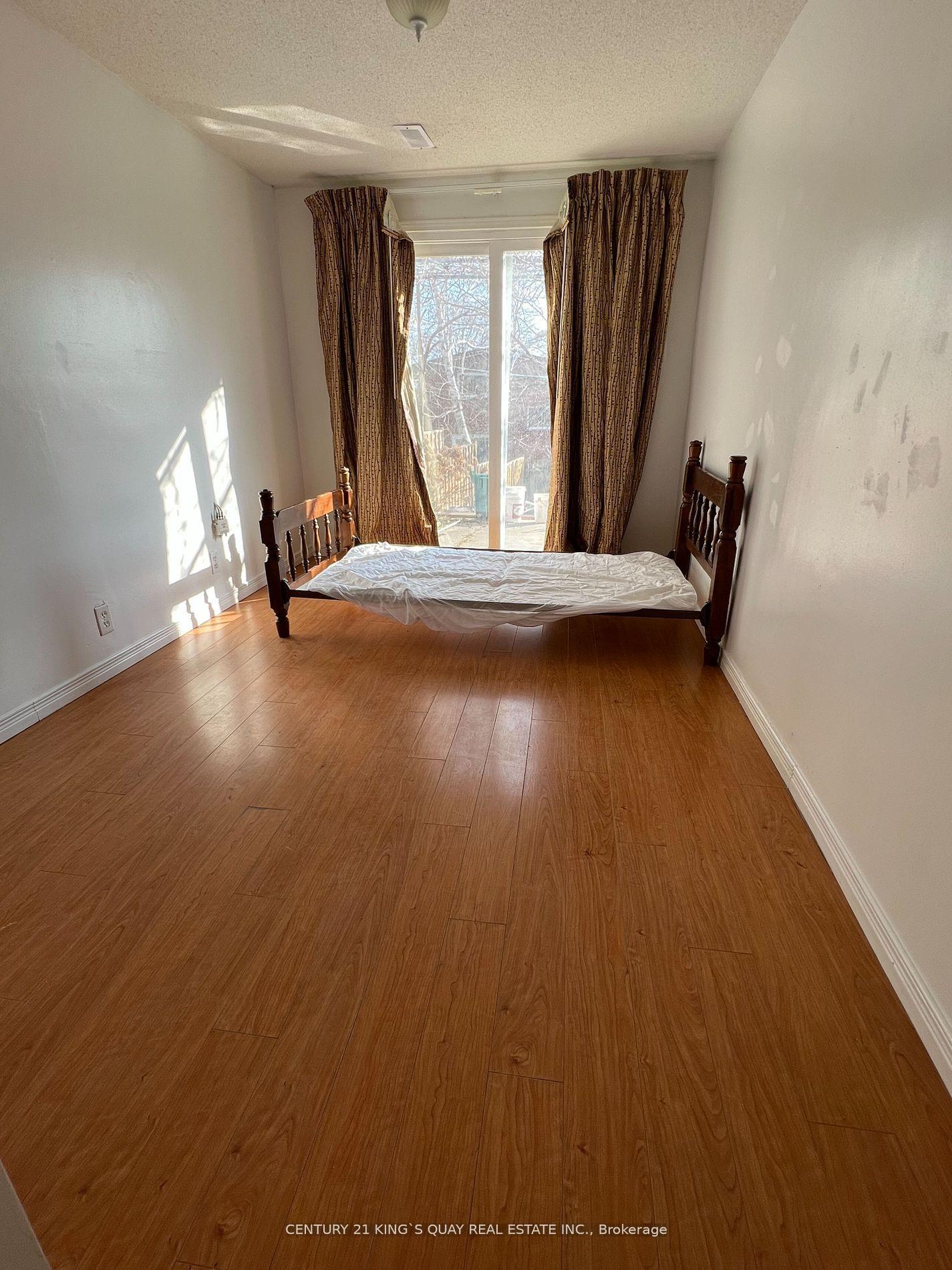 Photo 1 of Unit LOWER, 74 glendower Circuit, Scarborough, L'Amoreaux — HOMEH