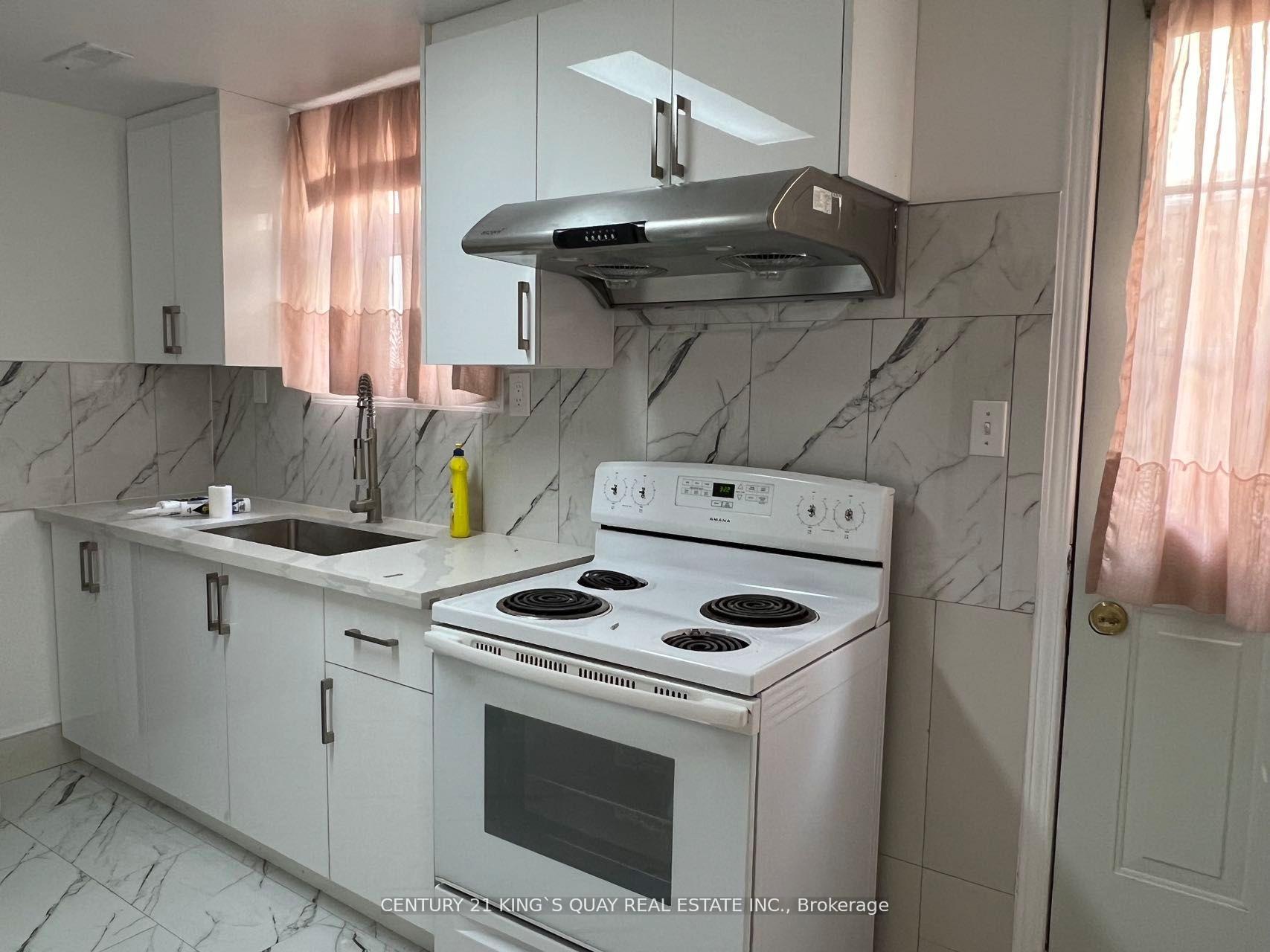 Photo 6 of Unit LOWER, 74 glendower Circuit, Scarborough, L'Amoreaux — HOMEH