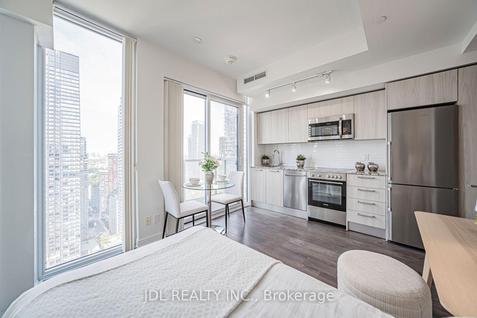 Photo 11 of Unit 3510, 28 Wellesley Street E, Toronto, Church-Yonge Corridor — HOMEH