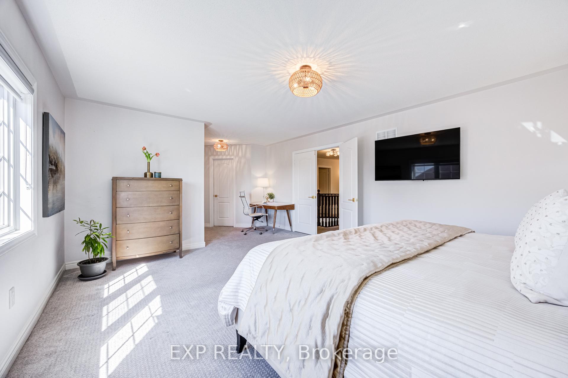 Photo 25 of 50 Stoney Creek Drive, Markham, Greensborough — HOMEH