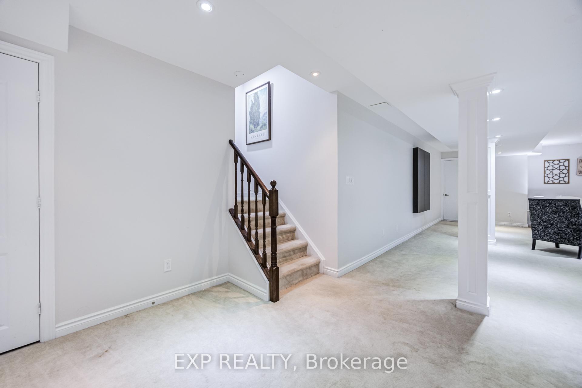 Photo 33 of 50 Stoney Creek Drive, Markham, Greensborough — HOMEH