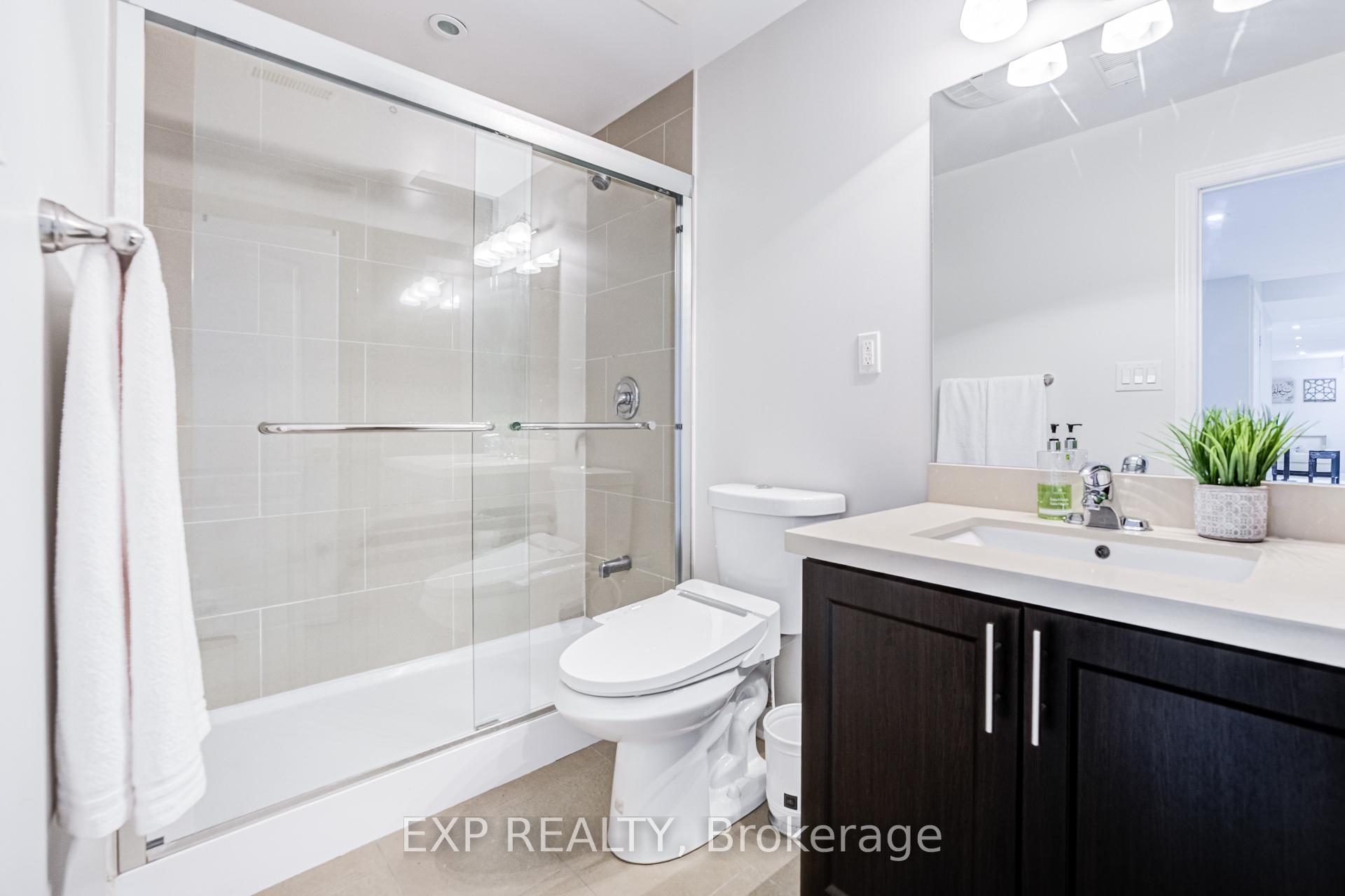 Photo 35 of 50 Stoney Creek Drive, Markham, Greensborough — HOMEH