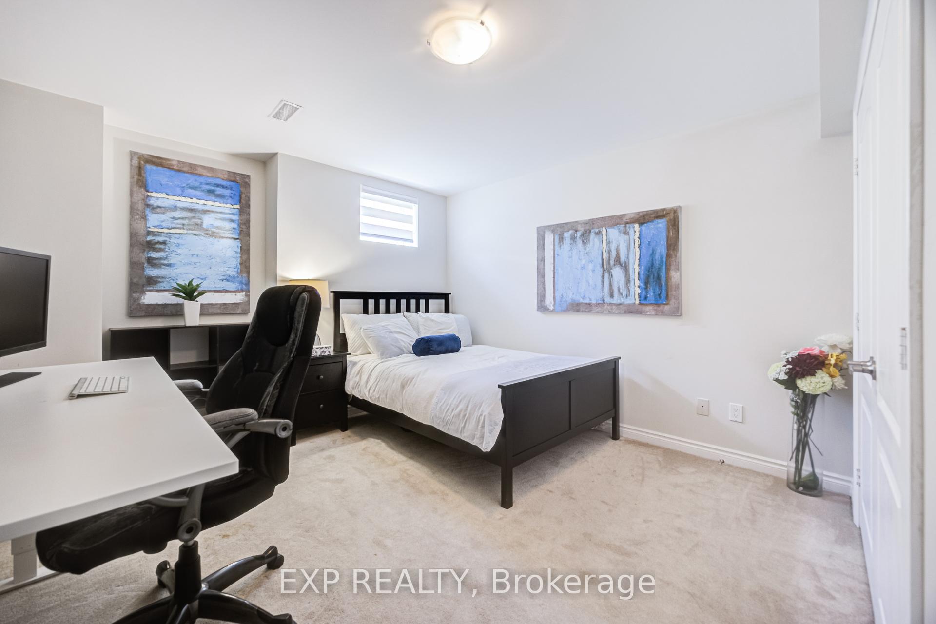 Photo 38 of 50 Stoney Creek Drive, Markham, Greensborough — HOMEH
