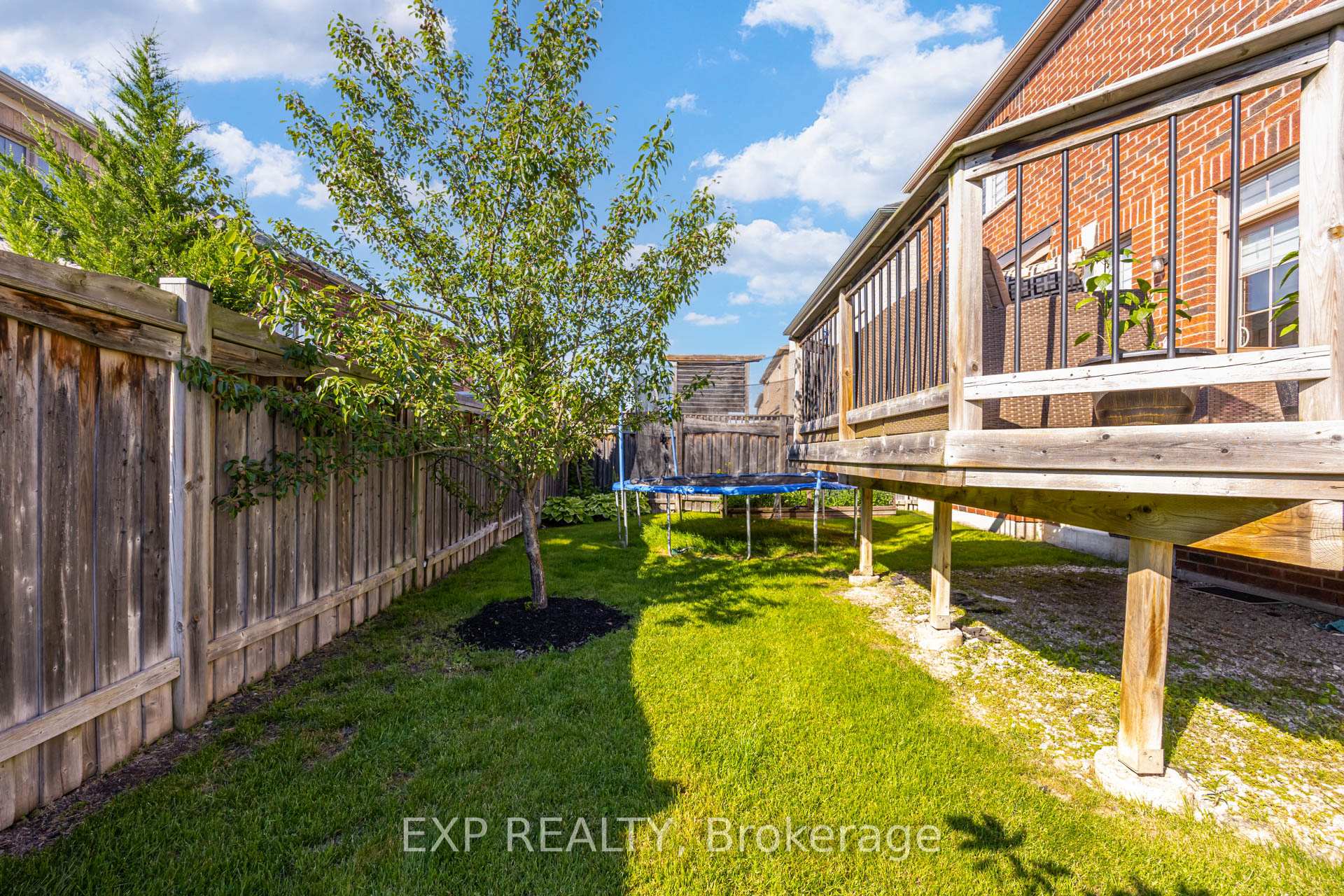 Photo 44 of 50 Stoney Creek Drive, Markham, Greensborough — HOMEH