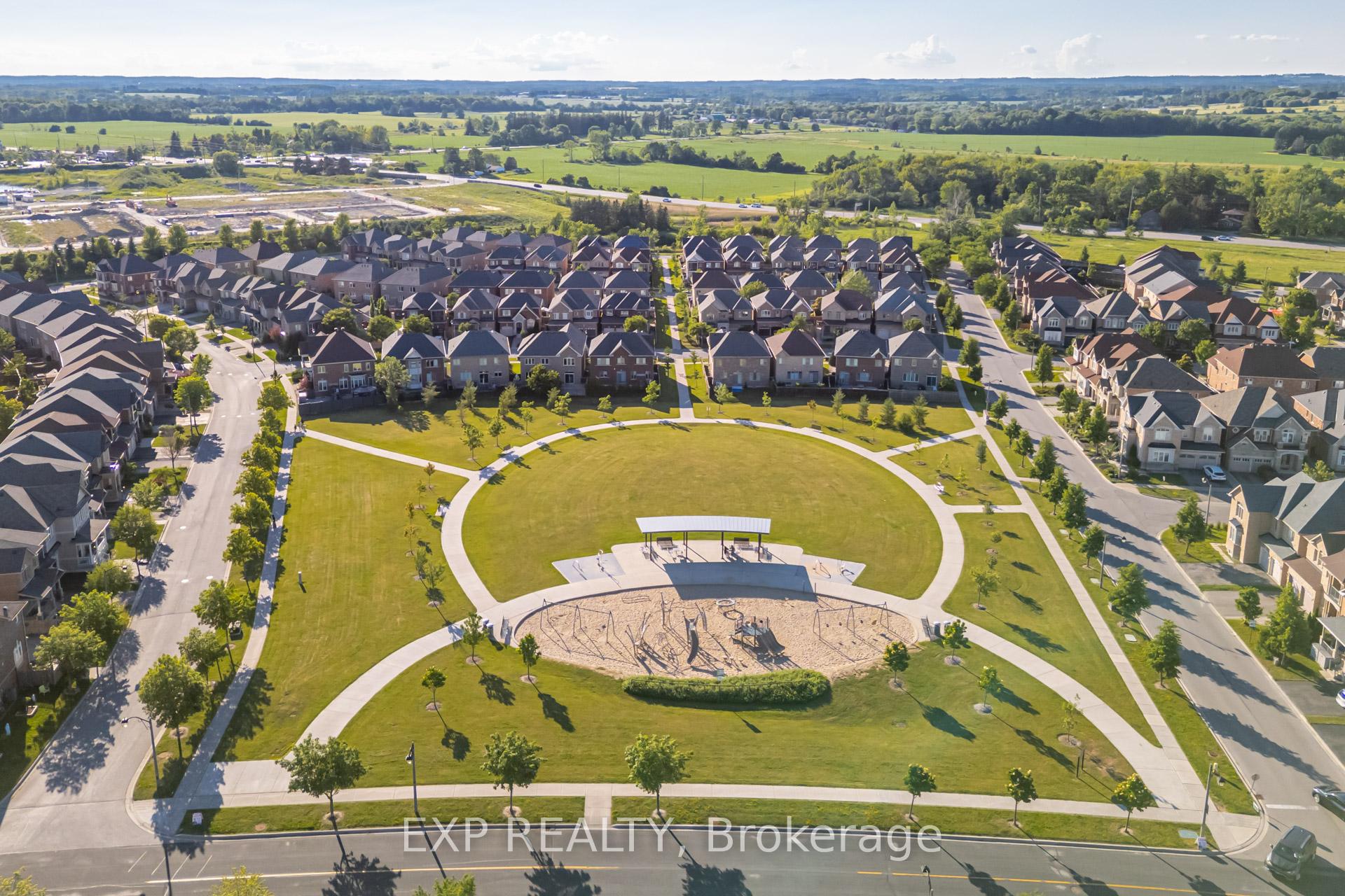 Photo 45 of 50 Stoney Creek Drive, Markham, Greensborough — HOMEH