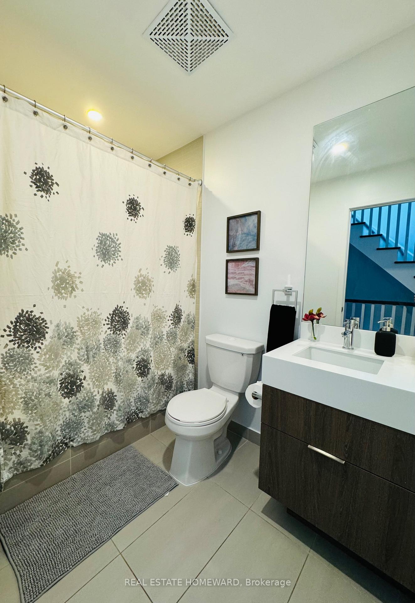 Photo 11 of 17 St. Bartholomew Street, Toronto, Regent Park — HOMEH