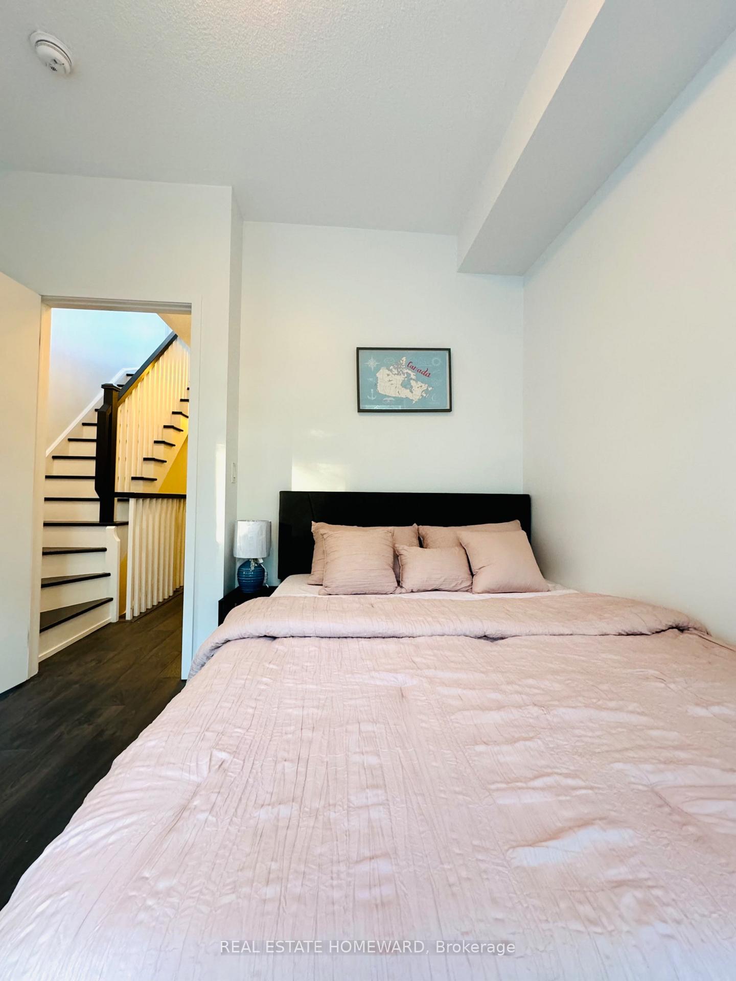 Photo 16 of 17 St. Bartholomew Street, Toronto, Regent Park — HOMEH
