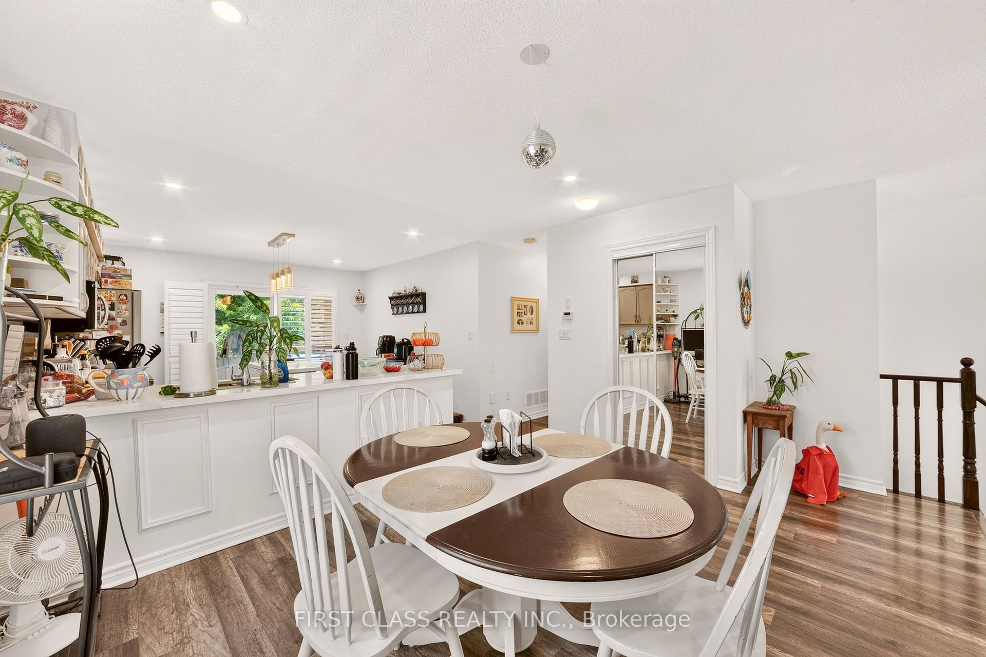 Photo 11 of 115 Succession Crescent, Barrie, Innis-Shore — HOMEH