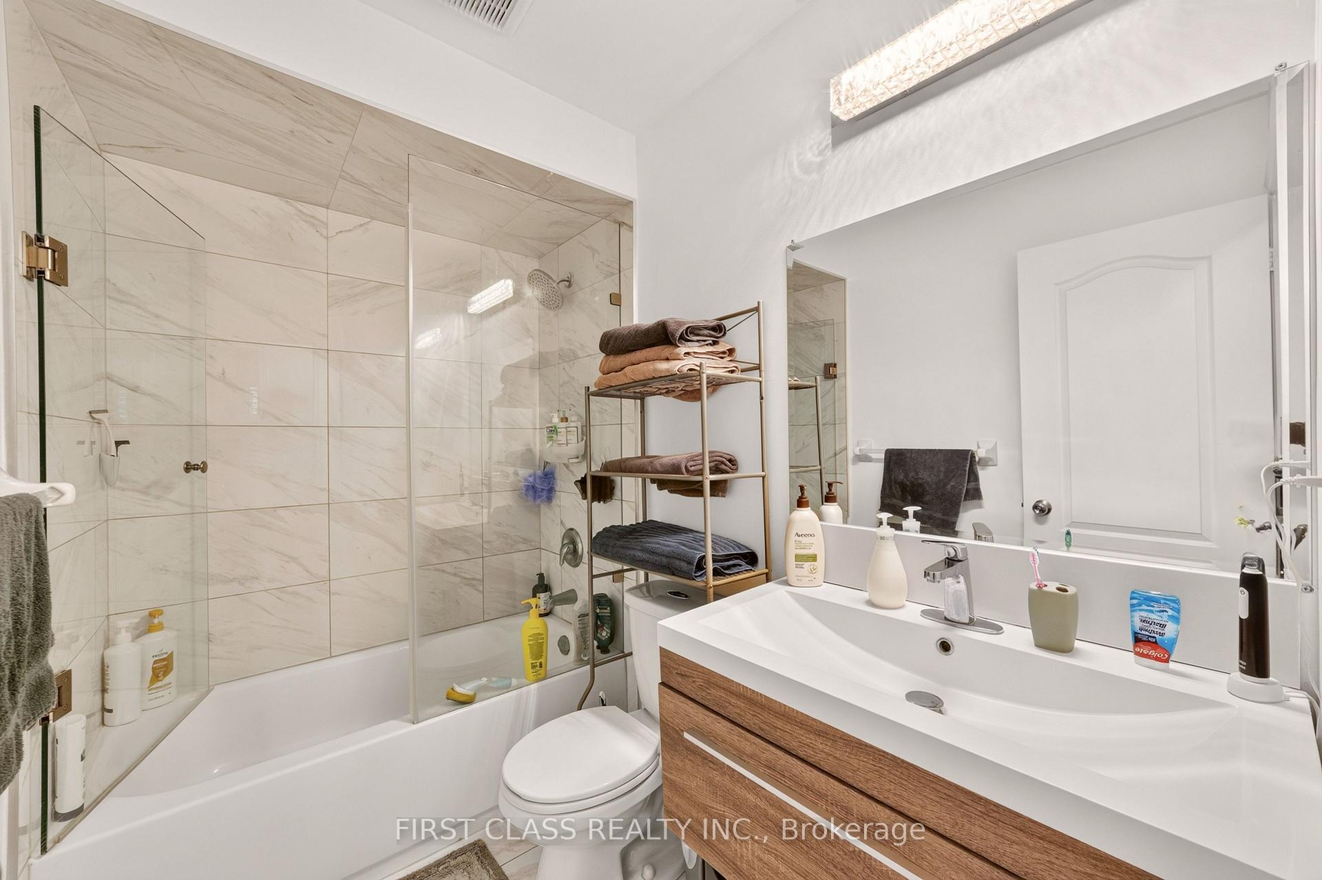 Photo 14 of 115 Succession Crescent, Barrie, Innis-Shore — HOMEH
