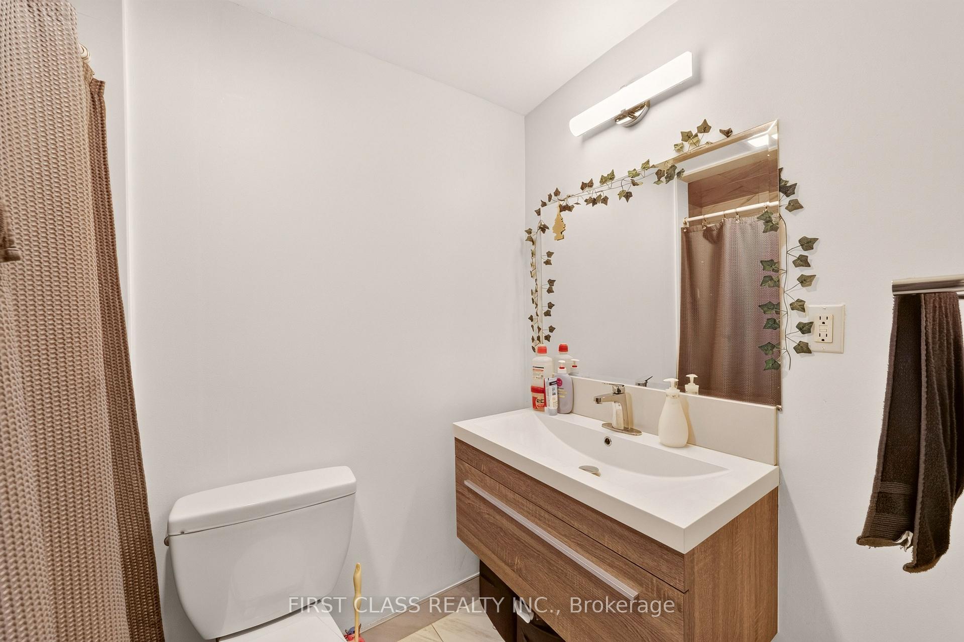Photo 19 of 115 Succession Crescent, Barrie, Innis-Shore — HOMEH