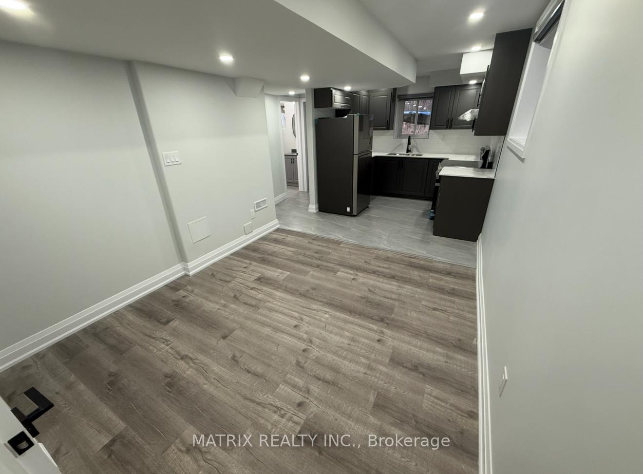 Photo 3 of 2165 Saffron Drive, Pickering, Brock Ridge — HOMEH