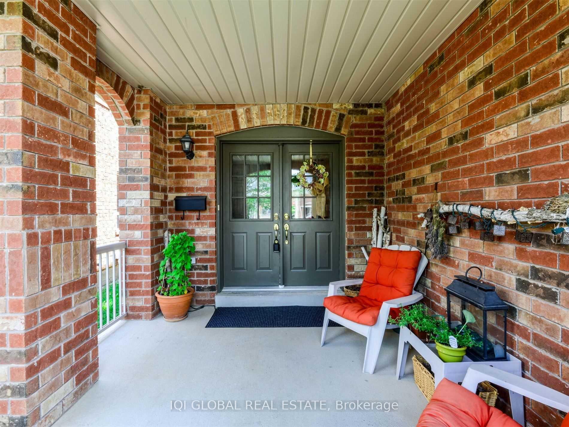 Photo 4 of 196 Featherstone Road N, Milton, Dempsey — HOMEH
