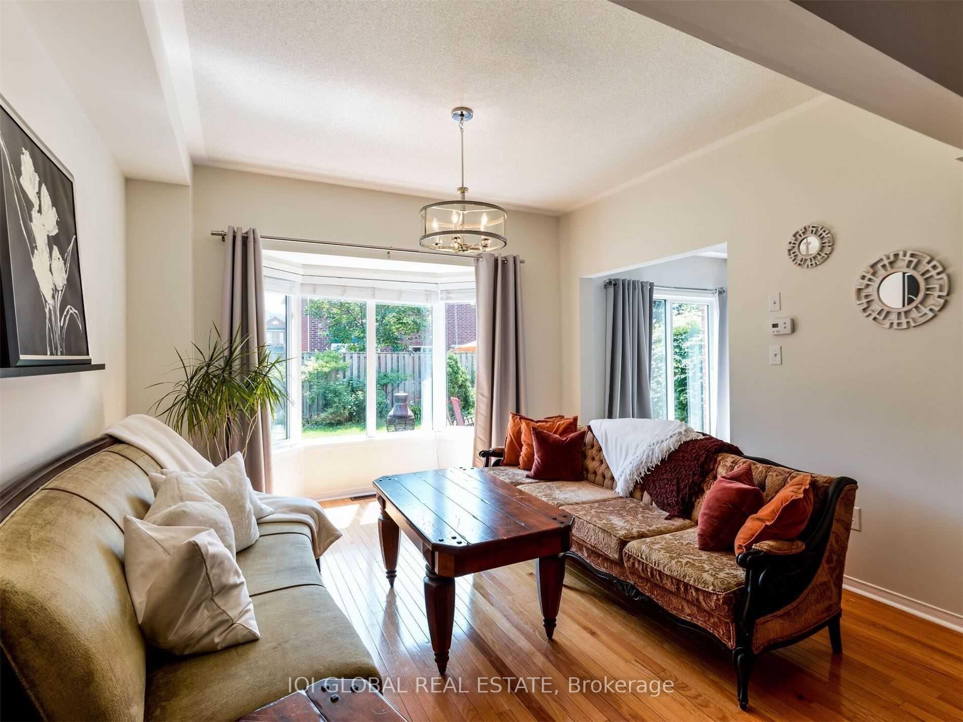 Photo 8 of 196 Featherstone Road N, Milton, Dempsey — HOMEH