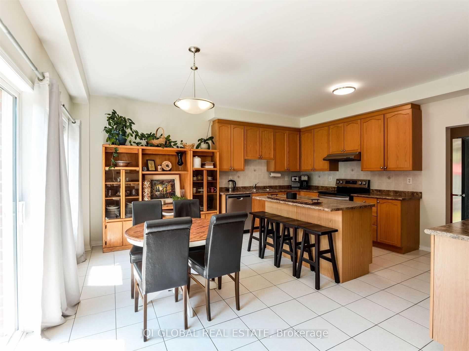 Photo 11 of 196 Featherstone Road N, Milton, Dempsey — HOMEH
