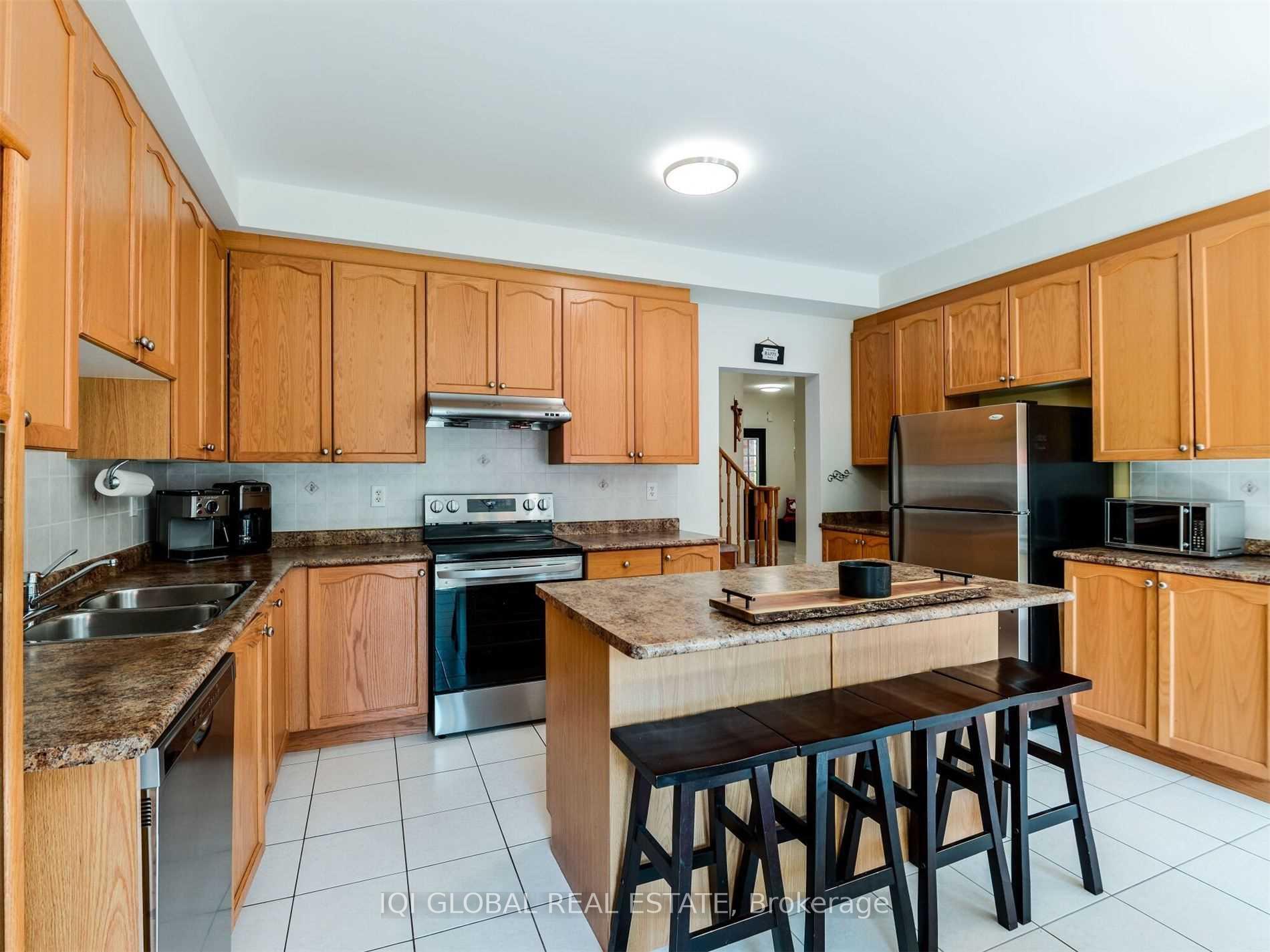 Photo 14 of 196 Featherstone Road N, Milton, Dempsey — HOMEH