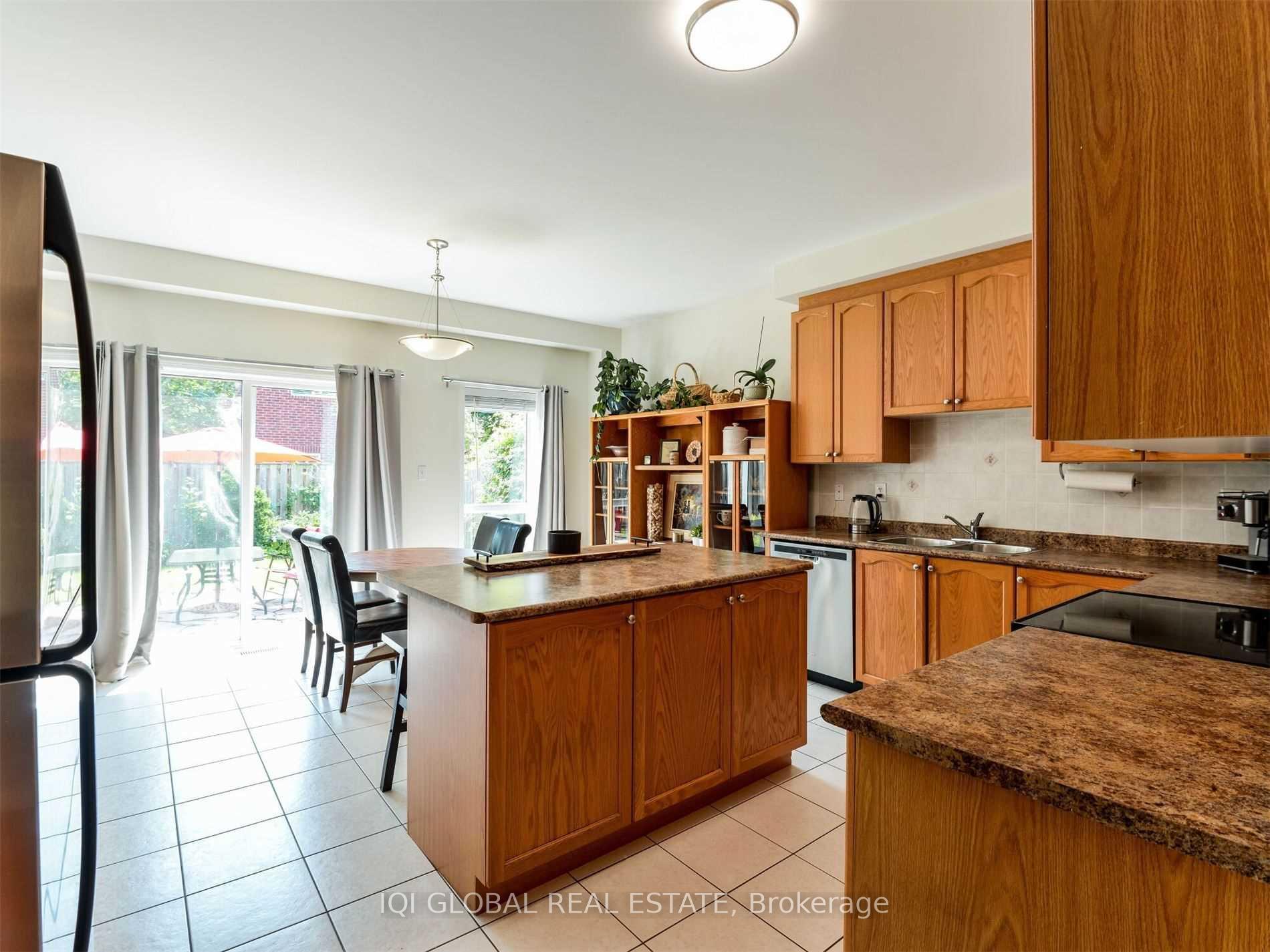 Photo 15 of 196 Featherstone Road N, Milton, Dempsey — HOMEH