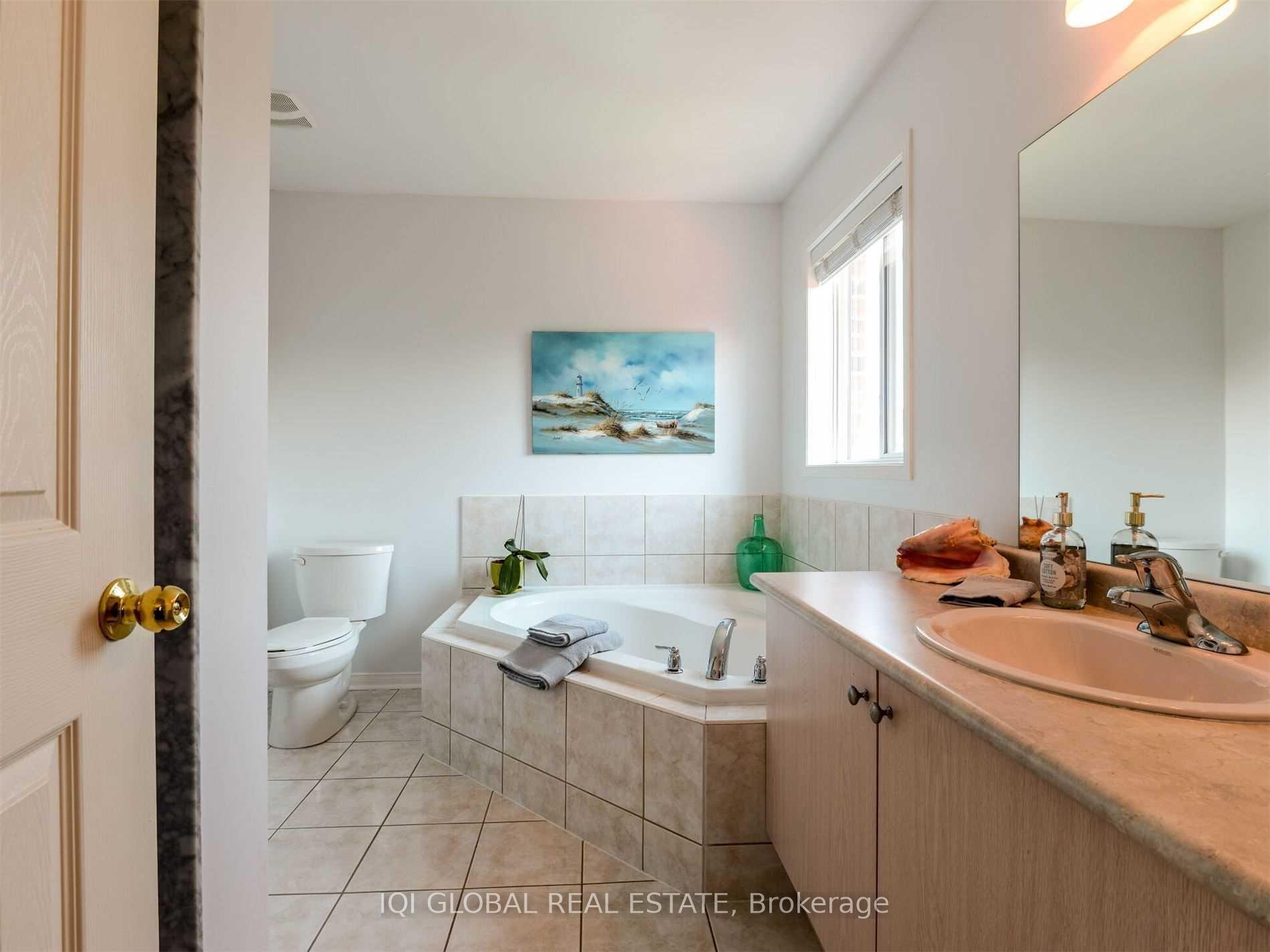Photo 25 of 196 Featherstone Road N, Milton, Dempsey — HOMEH