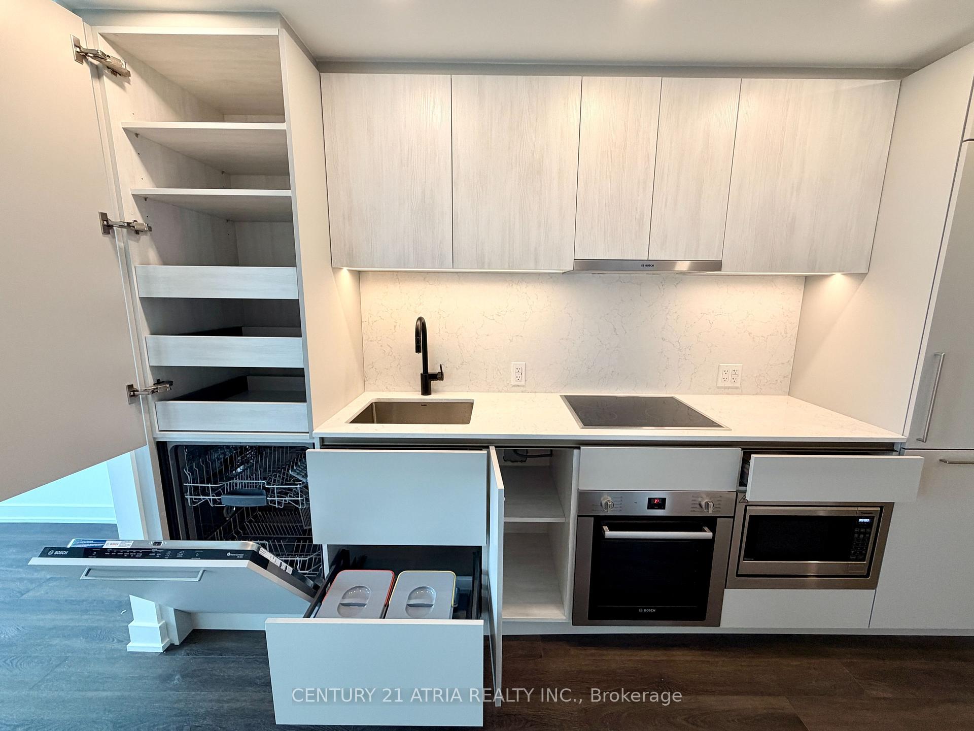 Photo 5 of Unit 3601, 609 Sherbourne Street, Toronto, North St. James Town — HOMEH