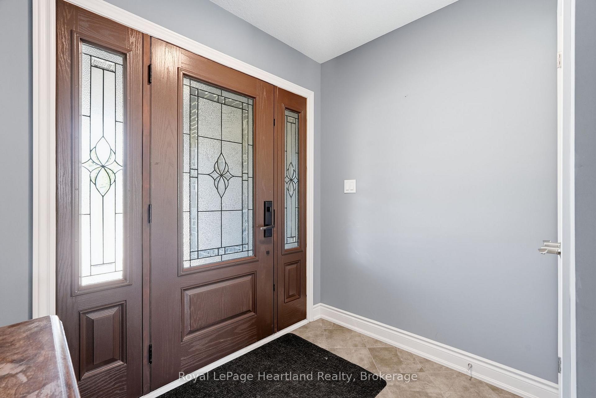 Photo 6 of 10 Minto Street S, Minto — HOMEH