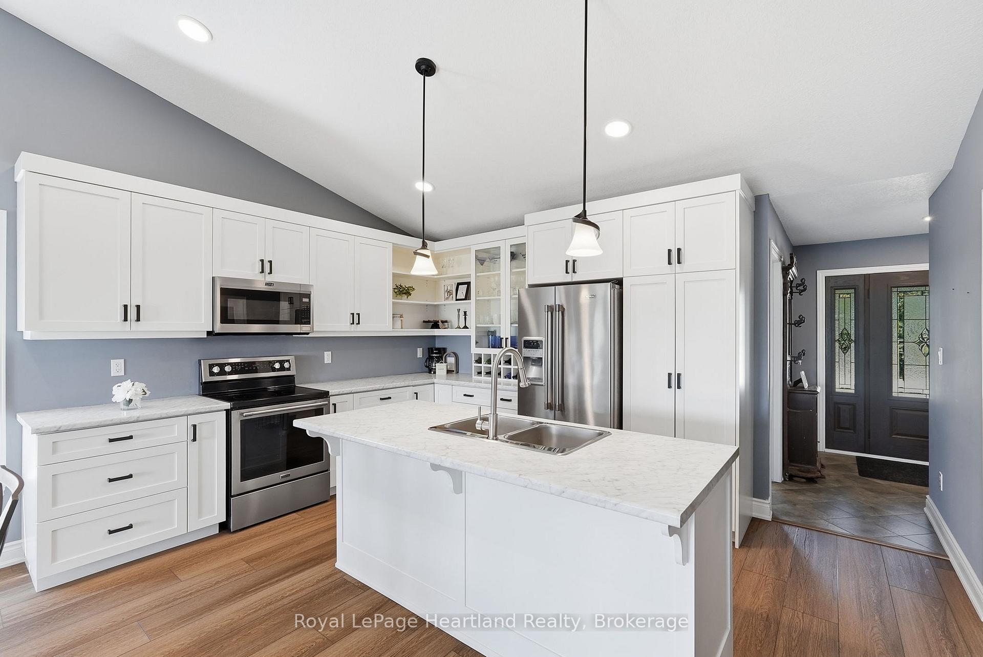 Photo 8 of 10 Minto Street S, Minto — HOMEH