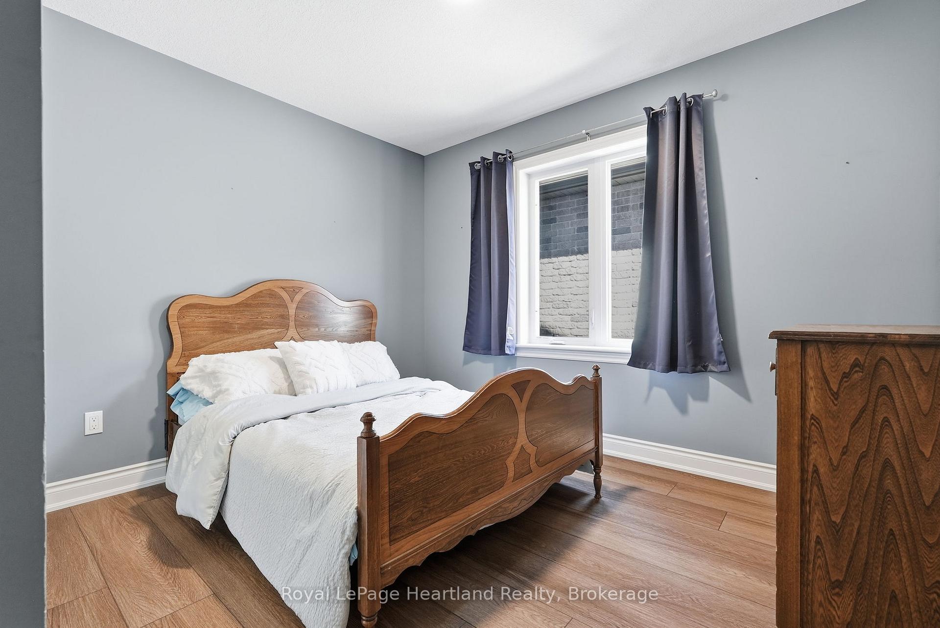 Photo 13 of 10 Minto Street S, Minto — HOMEH