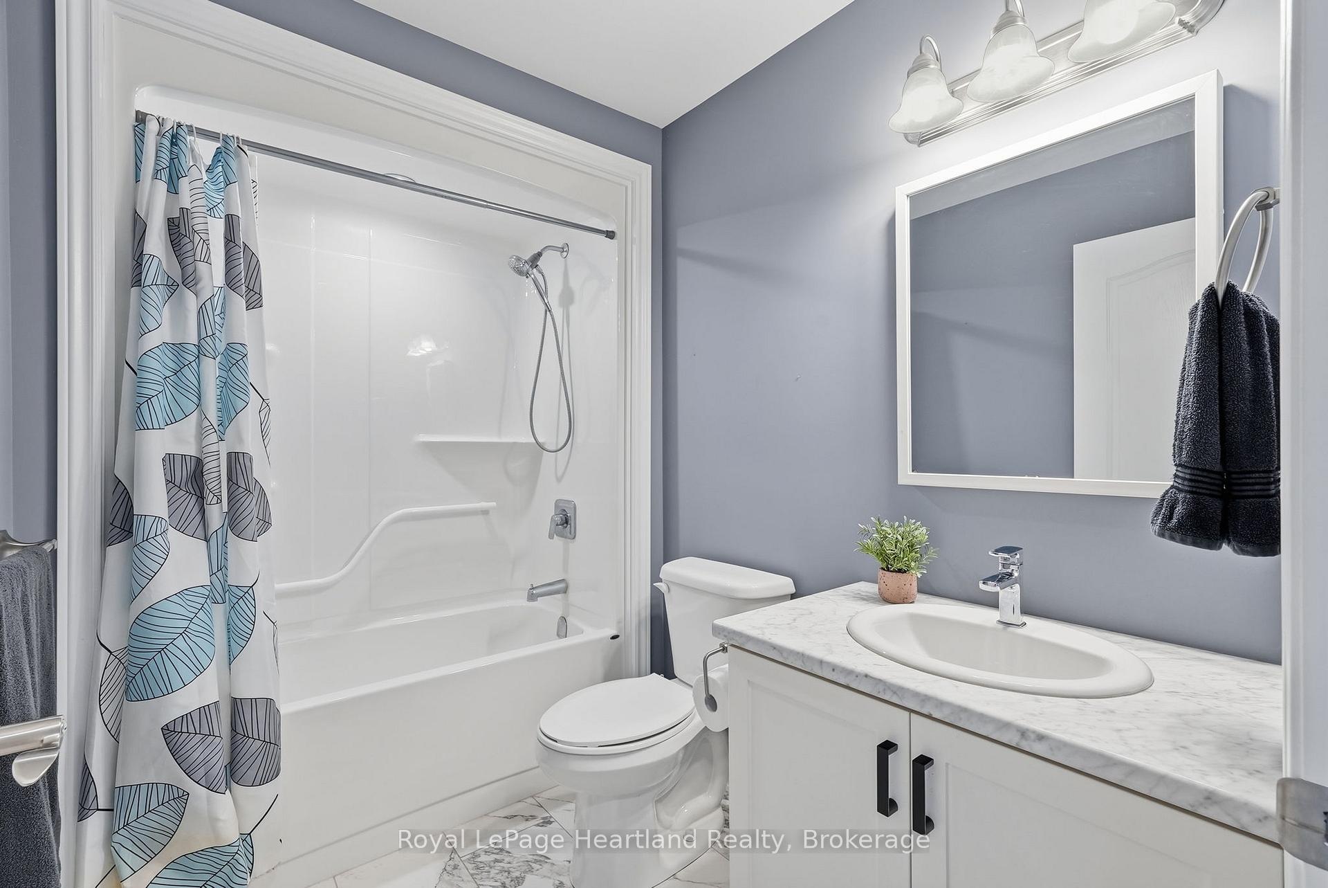 Photo 15 of 10 Minto Street S, Minto — HOMEH