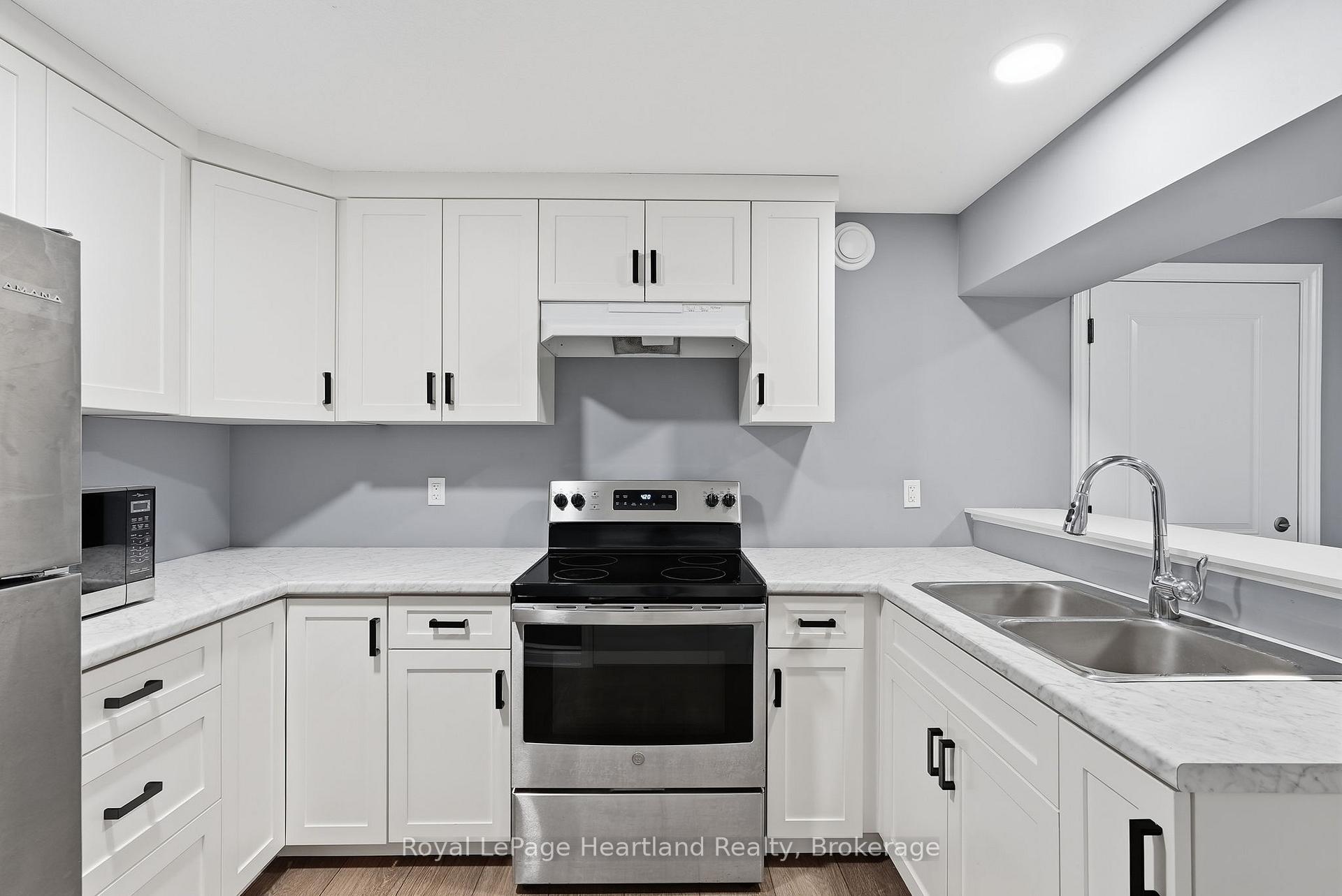 Photo 26 of 10 Minto Street S, Minto — HOMEH